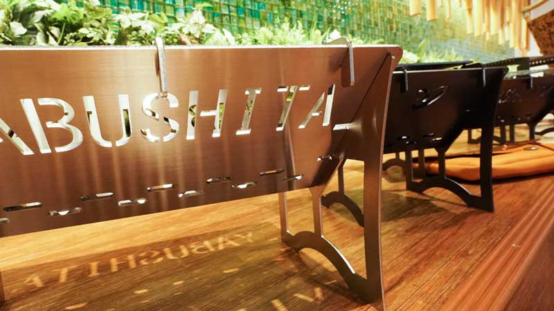 キャンプ用のSUS製焚き火台