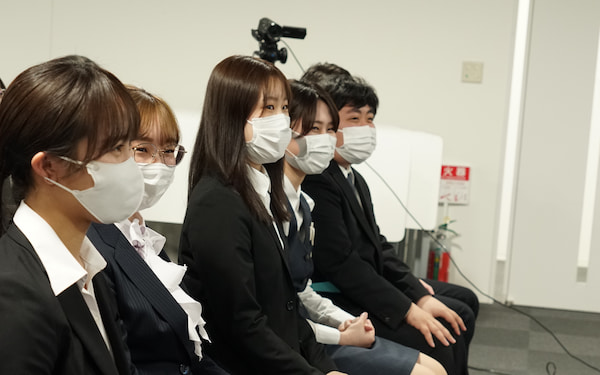 採用情報